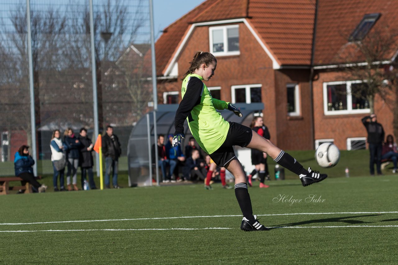 Bild 321 - B-Juniorinnen SG Weststeinburg/Bei - SV Fisia 03 : Ergebnis: 1:2